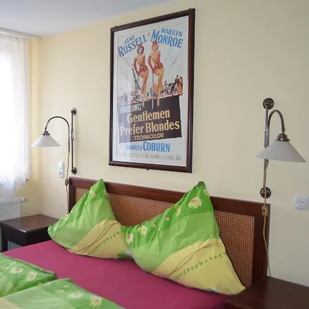 Alter Felsenkeller Мини-отель